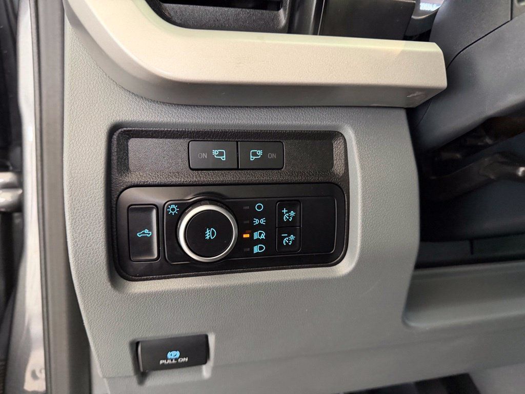 Used 2024 Ford F350 XLT w/ Camper Package AWD/4WD image 44