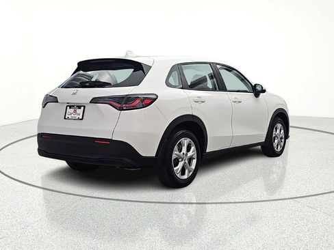 Used 2023 Honda HR-V LX image 8