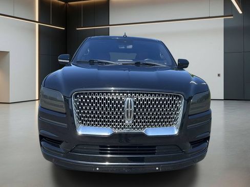 Used 2019 Lincoln Navigator Reserve AWD/4WD image 9