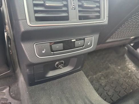 Used 2018 Audi Q5 Prestige w/ Prestige Package image 17