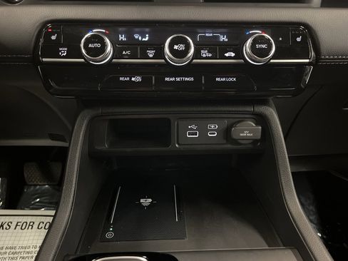 Used 2023 Honda Pilot EX-L image 24