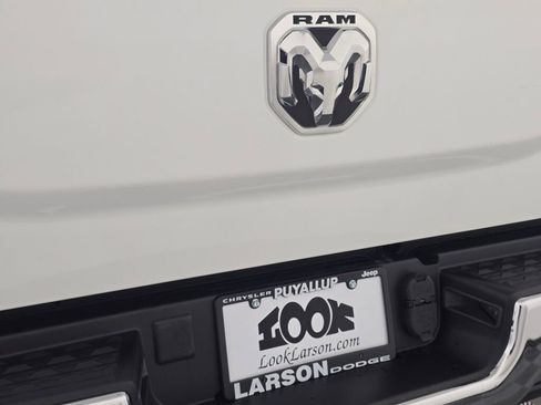 Used 2024 RAM 2500 Big Horn image 17