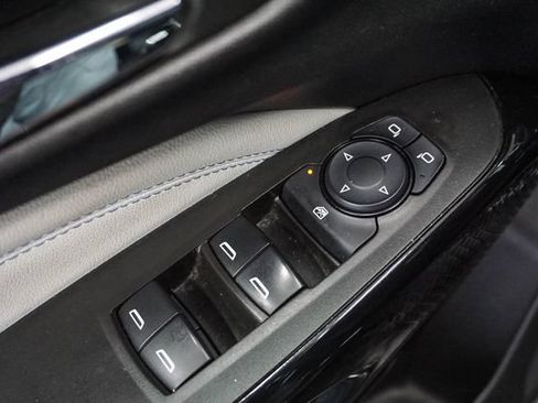 Used 2025 Chevrolet Trax LT w/ Driver Confidence Package FWD image 6
