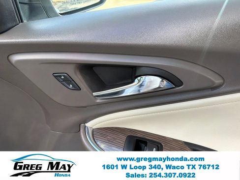 Used 2024 Chevrolet Malibu LT FWD image 32