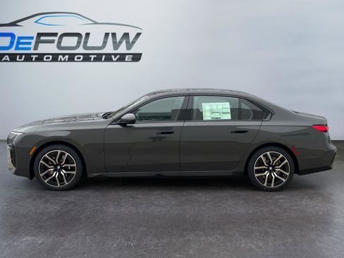 New 2026 BMW 740i xDrive image 6