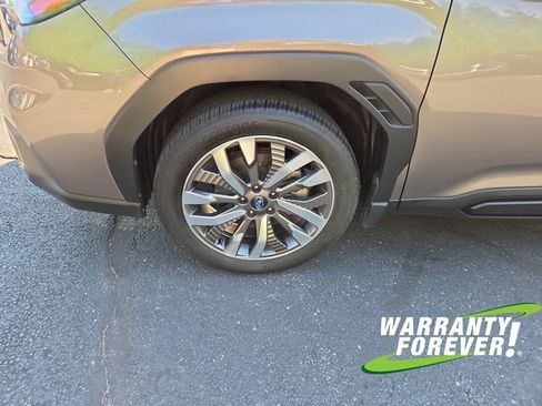 Used 2025 Subaru Forester Touring AWD/4WD image 19