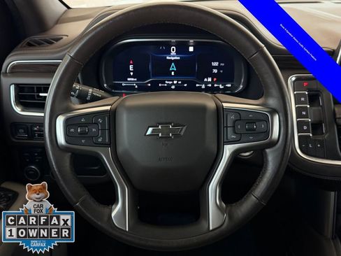 Used 2022 Chevrolet Tahoe Z71 w/ Luxury Package AWD/4WD image 13