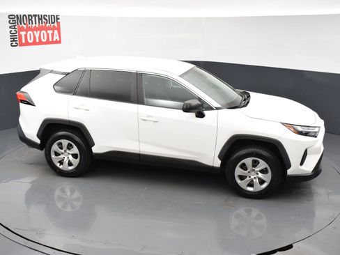 Used 2023 Toyota RAV4 LE FWD image 20