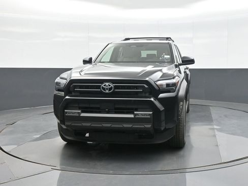 New 2026 Toyota 4Runner SR5 AWD/4WD image 3