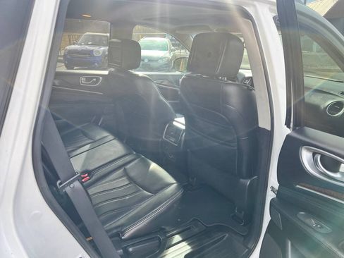 Used 2013 INFINITI JX35 AWD w/ Premium Pkg image 10