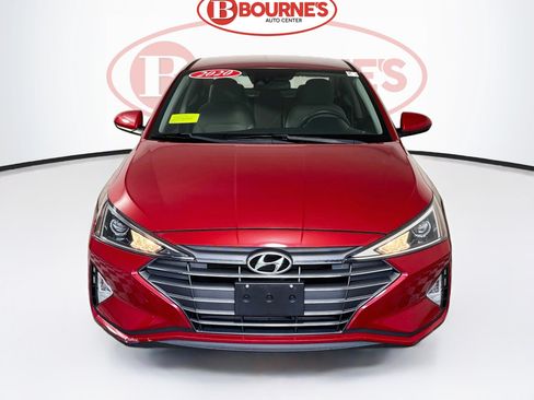 Used 2020 Hyundai Elantra SE FWD image 3