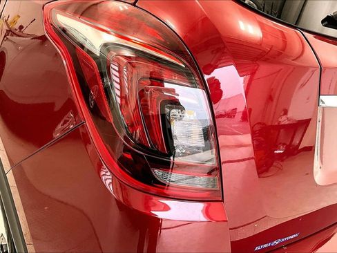 Used 2022 Buick Encore Preferred w/ Safety Package image 31