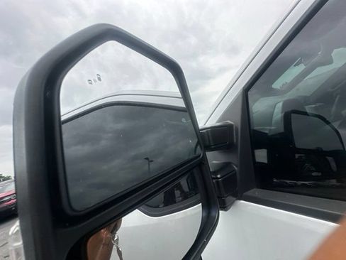 Used 2020 Ford F350 Lariat w/ Chrome Package AWD/4WD image 9