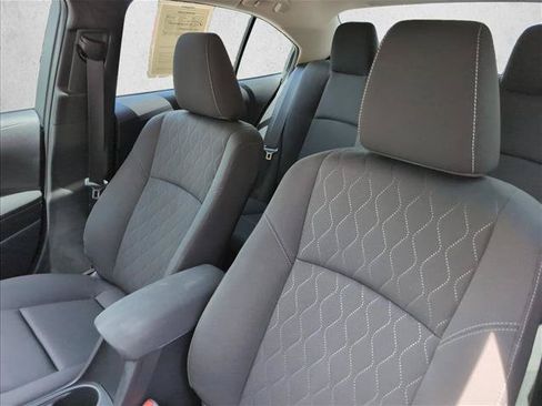 Used 2025 Toyota Corolla LE w/ Convenience Package FWD image 10