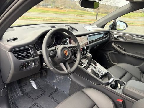 New 2026 Porsche Macan AWD/4WD image 12