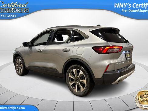 Used 2024 Ford Escape Platinum AWD/4WD image 9