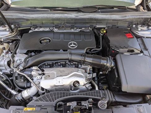 Used 2022 Mercedes-Benz GLB 250 image 22