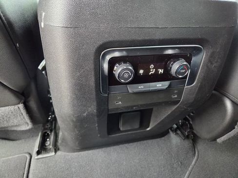 Certified 2025 Chevrolet Tahoe LT image 17