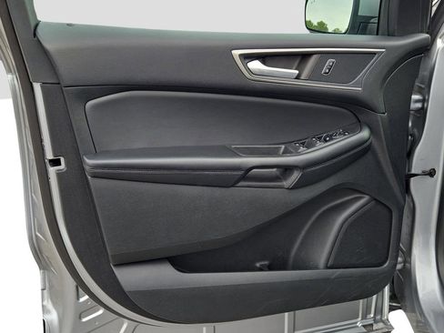 Used 2023 Ford Edge SEL image 14