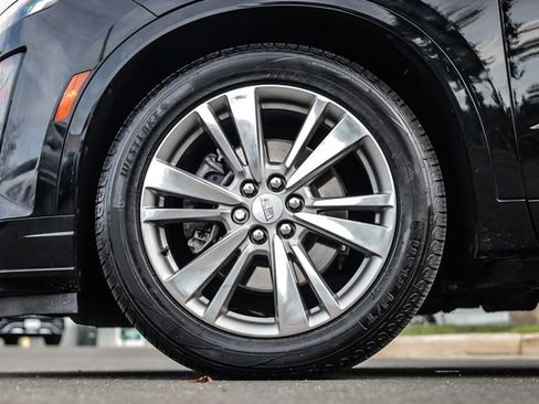 Used 2023 Cadillac XT6 Premium Luxury AWD/4WD image 18