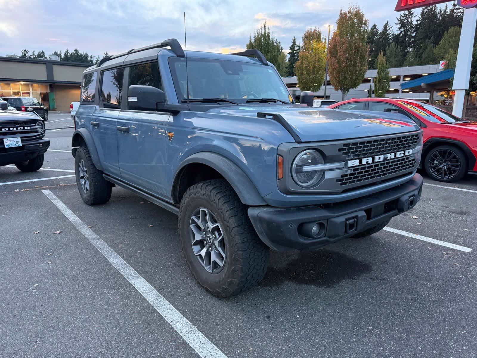 Used 2023 Ford Bronco Badlands AWD/4WD image 4