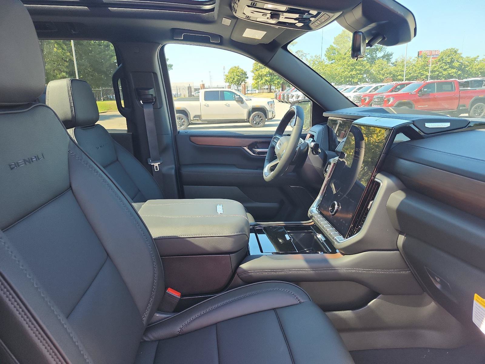 New 2027 GMC Yukon Denali AWD/4WD image 6