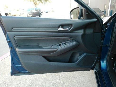 Used 2020 Nissan Altima 2.5 SR image 11