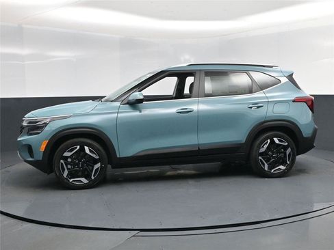 New 2026 Kia Seltos SX w/ SX Sunroof Package image 4