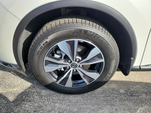 Used 2022 Nissan Murano S FWD image 5