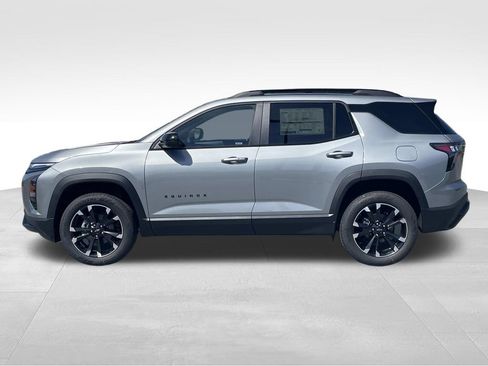 New 2026 Chevrolet Equinox RS w/ Convenience Package III FWD image 6