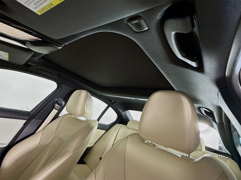 Certified 2022 BMW 330i Sedan w/ Driving Assistance Package image 22