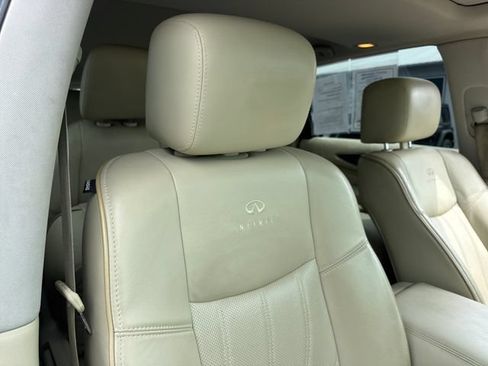 Used 2013 INFINITI JX35 AWD w/ Premium Pkg image 30