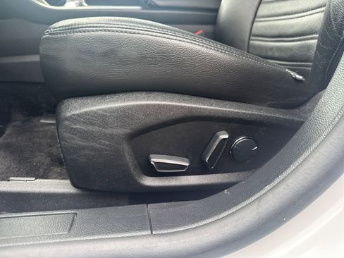 Used 2018 Ford Fusion SE image 16