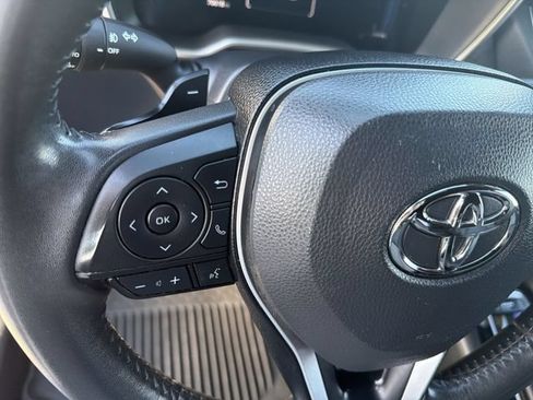 Used 2023 Toyota Corolla XSE FWD image 17