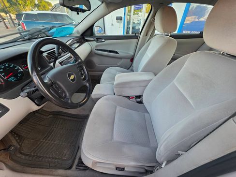 Used 2012 Chevrolet Impala LT FWD image 11