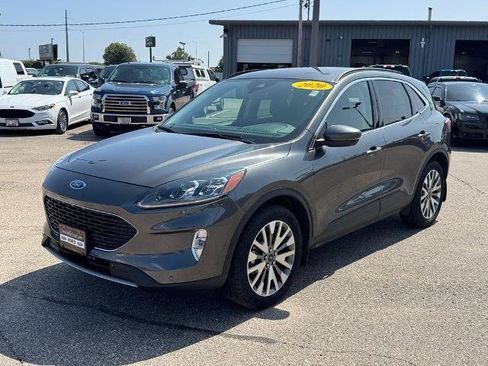 Certified 2020 Ford Escape Titanium AWD/4WD image 2