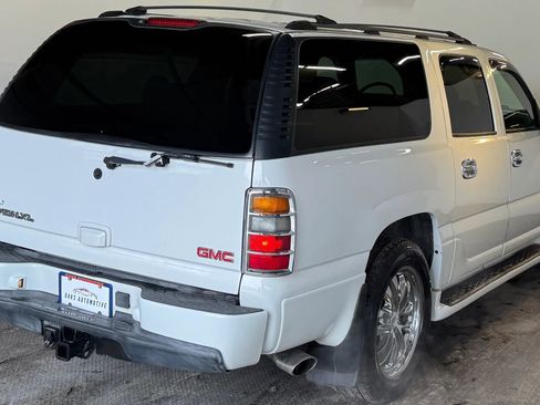 Used 2004 GMC Yukon XL Denali image 5