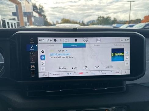 Used 2024 Jeep Wrangler Unlimited w/ Convenience Group image 19