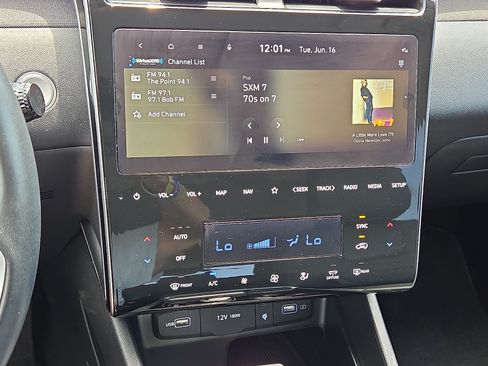Used 2024 Hyundai Tucson SEL w/ Convenience Package FWD image 16