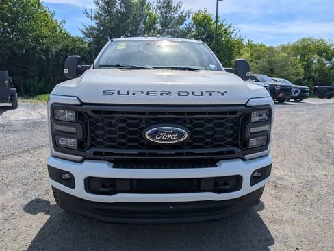 Used 2023 Ford F250 XLT w/ XLT Premium Package AWD/4WD image 12