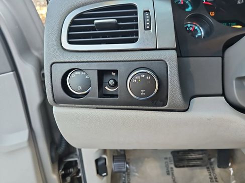 Used 2007 Chevrolet Avalanche LT image 28