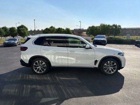 Used 2024 BMW X5 xDrive40i AWD/4WD image 6