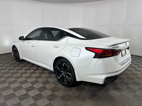 Used 2023 Nissan Altima 2.5 SR w/ SR Premium Package image 5