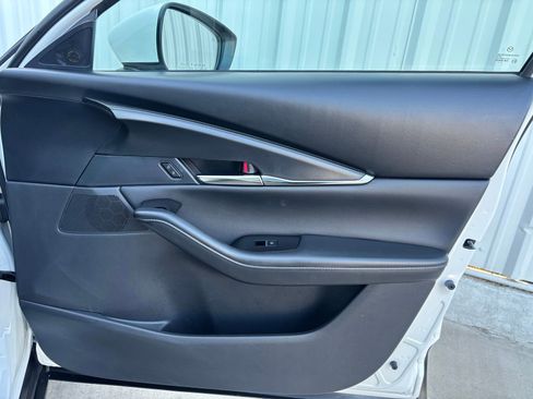 Certified 2025 MAZDA CX-30 AWD 2.5 S w/ Preferred Package image 37