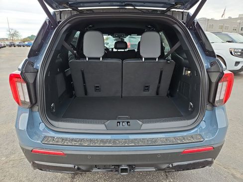 New 2026 Ford Explorer ST-Line image 18