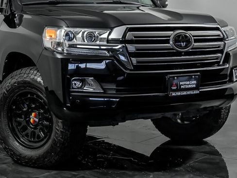 Used 2021 Toyota Land Cruiser AWD/4WD image 2
