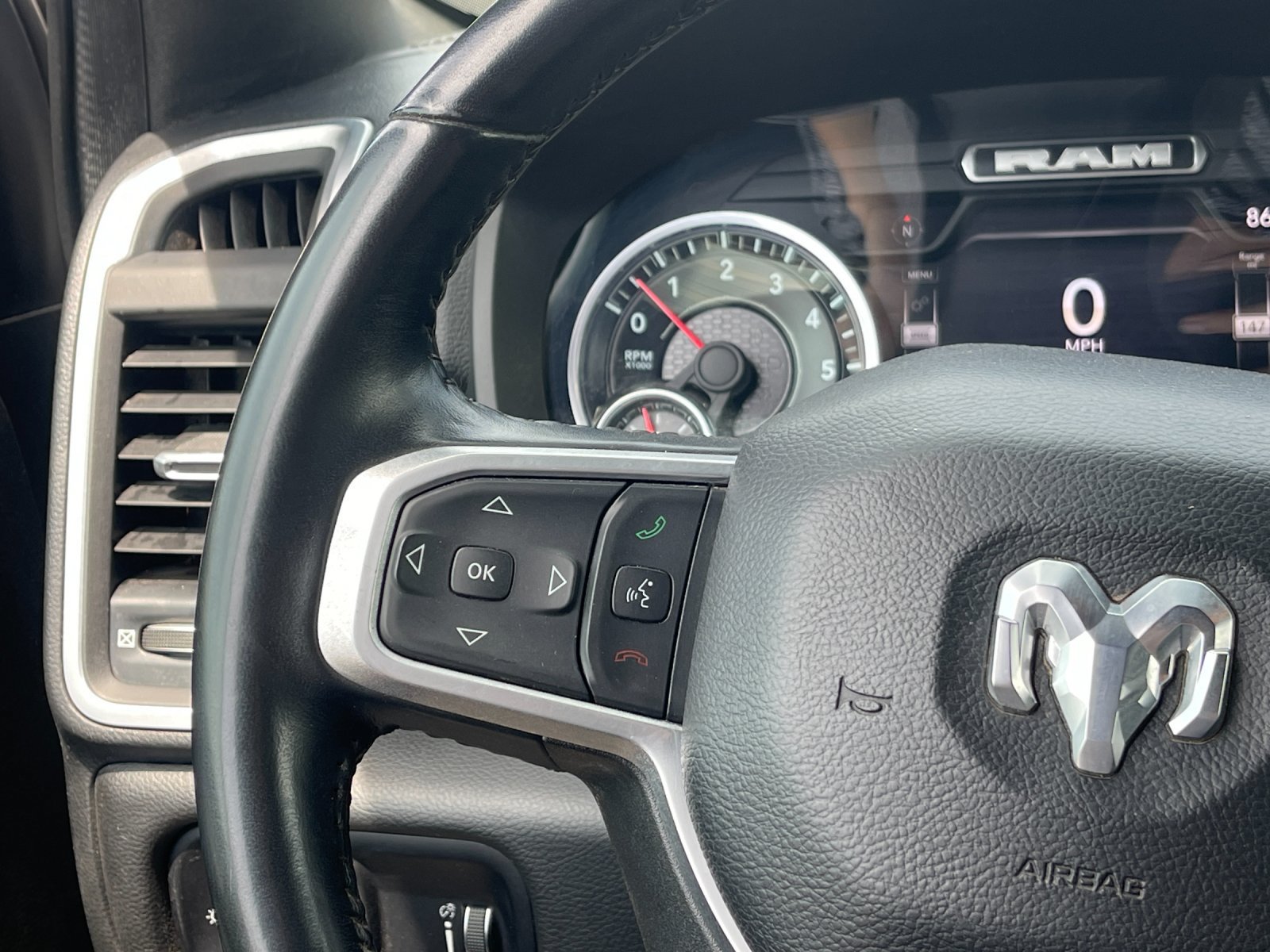 Used 2022 RAM 1500 Big Horn AWD/4WD image 25
