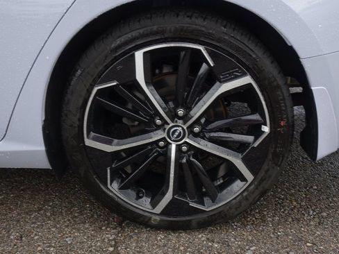 Used 2024 Nissan Altima 2.5 SR w/ SR Premium Package FWD image 25