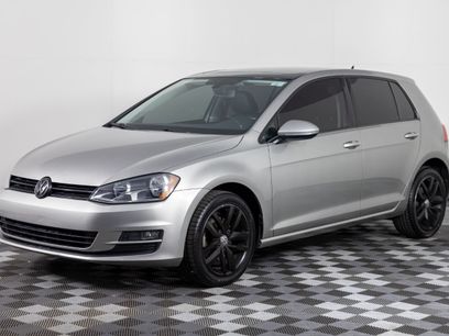 Used 2017 Volkswagen Golf SE