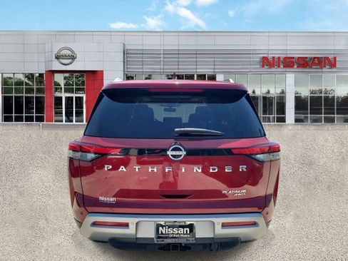 Certified 2022 Nissan Pathfinder Platinum w/ Cargo Package AWD/4WD image 6